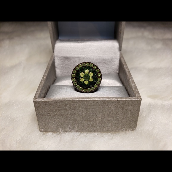 Green Crystal Flower Ring Adjustable Open Clasp - Picture 2 of 7